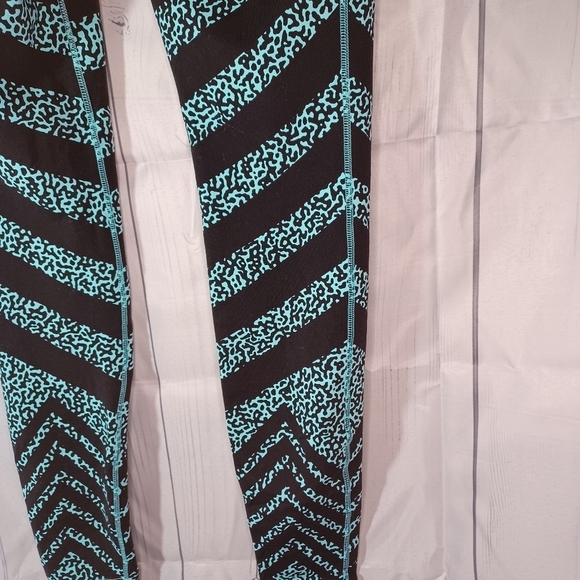 Nike Dri-Fit leggings - Picture 6 of 8